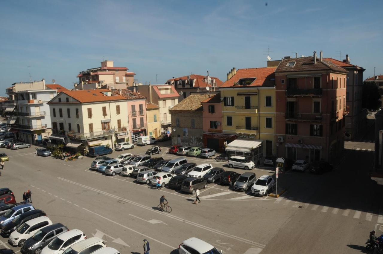 La Casa Di Luna San Benedetto del Tronto Exterior foto